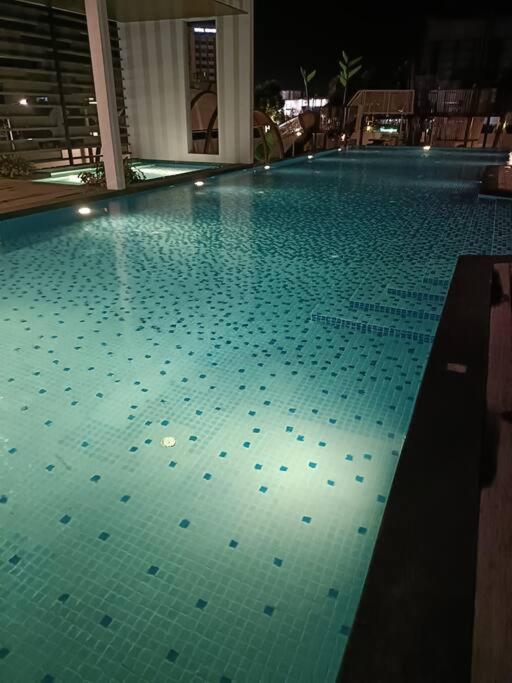 Sky Trees 4 Guests High Floor Smart Tv Garden View A1801 Daire Johor Bahru Dış mekan fotoğraf