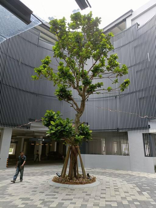 Sky Trees 4 Guests High Floor Smart Tv Garden View A1801 Daire Johor Bahru Dış mekan fotoğraf