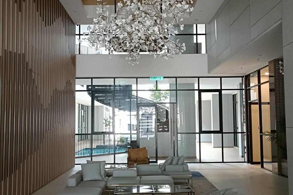 Sky Trees 4 Guests High Floor Smart Tv Garden View A1801 Daire Johor Bahru Dış mekan fotoğraf
