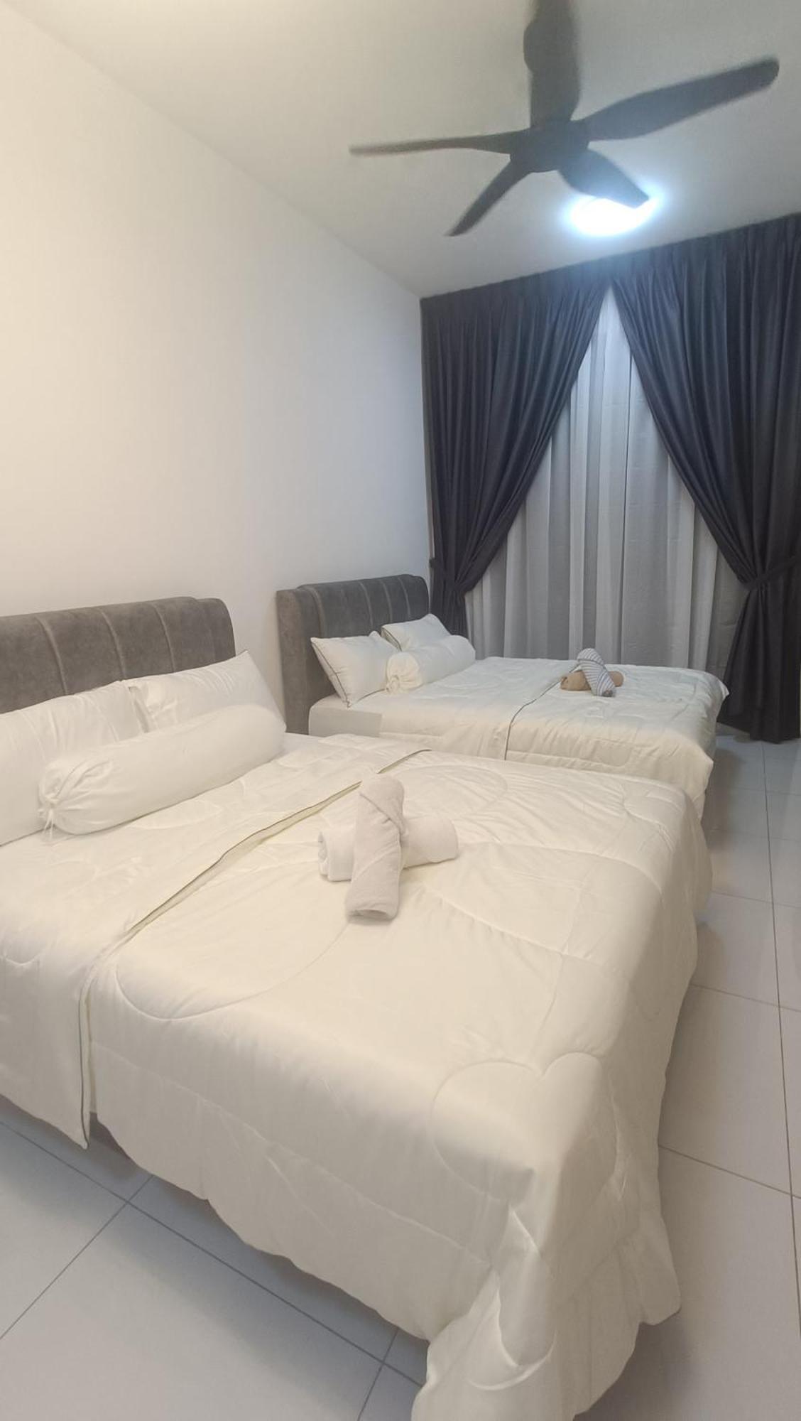 Sky Trees 4 Guests High Floor Smart Tv Garden View A1801 Daire Johor Bahru Dış mekan fotoğraf